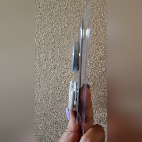 Pop! Cell phone grip , phone stand , a headset management system. - Picture 4 of 4